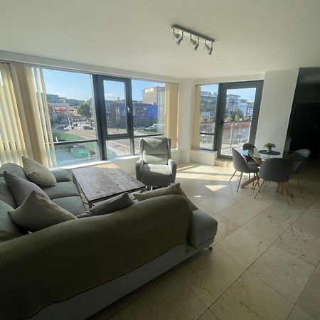 Fabulous And Sunny 2 Bed Apartment, In City Centre Cork Dış mekan fotoğraf